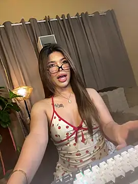 Chat XXX en directo de Nyxie_luxx