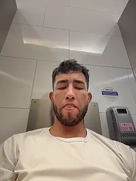 แชท XXX สดของ liam_bronw