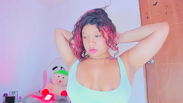 Chat XXX en directo de Emily_Coper18