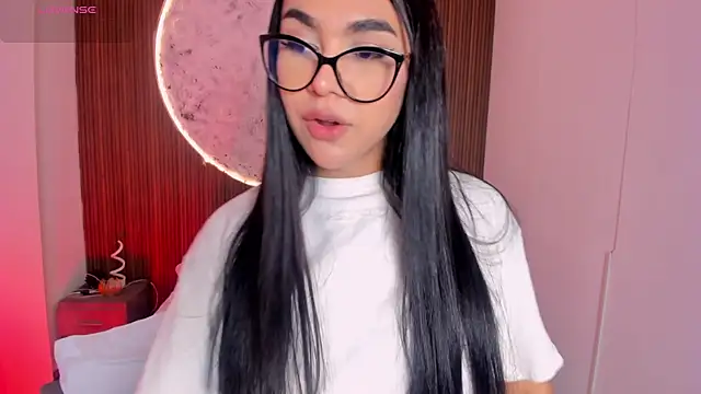 RoseCassie's Live XXX Chat