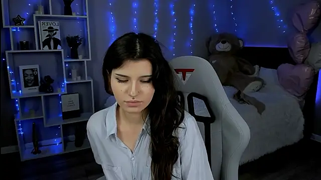 AnoraDark Adlı Modelin Canlı XXX Sohbeti