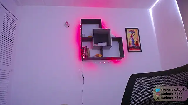 Chatroom XXX en direct de selene_cutie