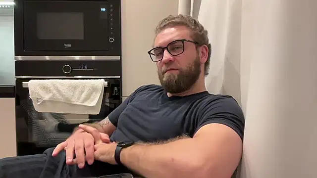 Bear_bear_ Adlı Modelin Web Kamerası Şovu