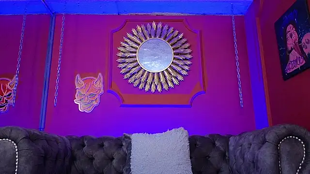 Chatroom XXX en direct de Julieta_Russell