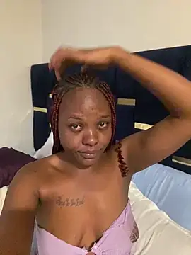 Dellah27 Chat XXX in diretta