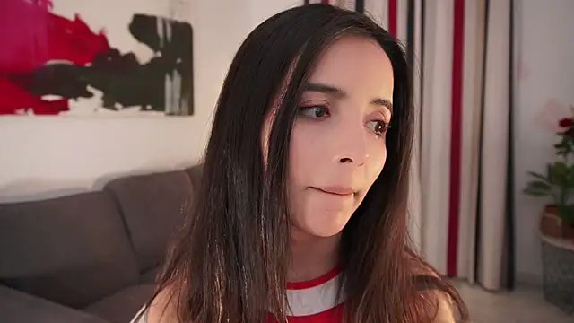 Raychell_Black Adlı Modelin Canlı XXX Sohbeti