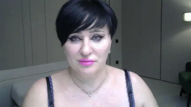 Kleotempt's Live XXX Chat