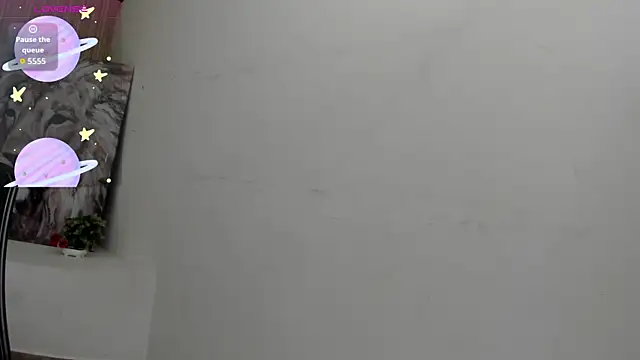 nahomyrusell's Live XXX Chat