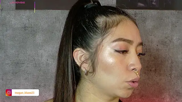 Živý XXX chat megan_bluee23