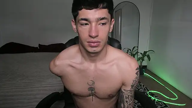 Damon__333 Webcamshow