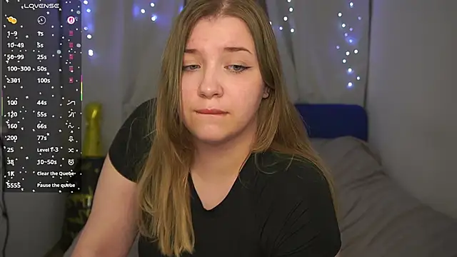 Živý XXX chat CuteSharloti