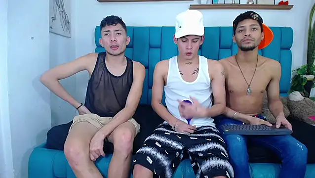Webkamerová show Hot_Boys_Latinos_X