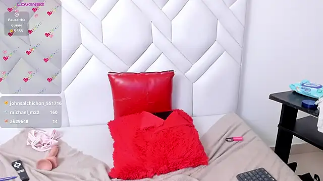 Analia18_: онлайн-секс-чат