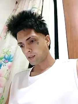 DanielCubanoHotのウェブカメラショー