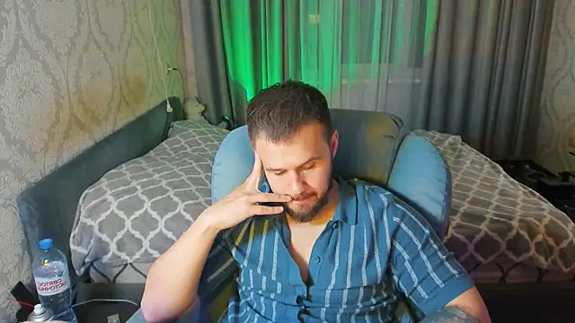 Vladik_bのライブXXXチャット