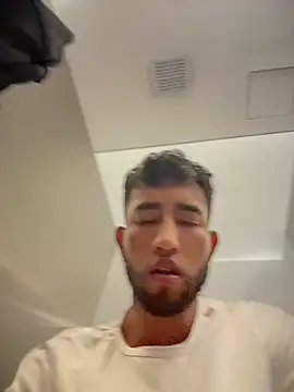 liam_bronwのライブXXXチャット