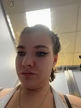 دردشة Holy_Tereza الجنسية المباشرة