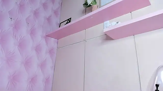 Chatroom XXX en direct de TaniaBellini