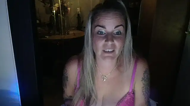 MystiqueMaven Webcamshow