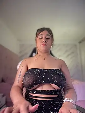 Channel_Connor Chat XXX in diretta