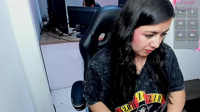 Kimkalifa_ Live XXX-chat