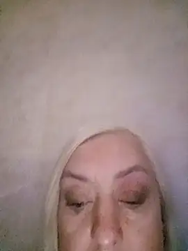 Вебкам-шоу Julia20X