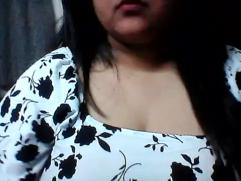 radhikkaa Obrolan Langsung XXX