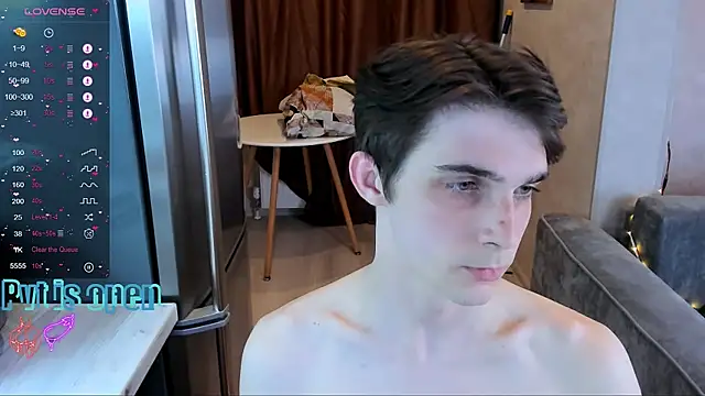 Aaron_Boom Pertunjukan Webcam