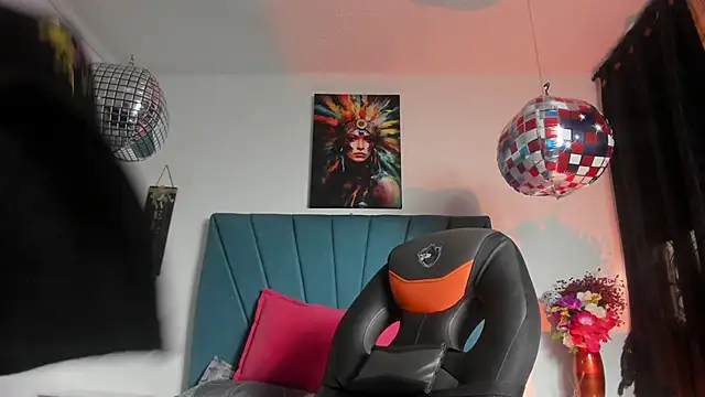 Ariel_star1 Adlı Modelin Canlı XXX Sohbeti