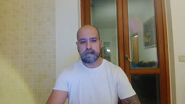 AMIRDIB2025 Adlı Modelin Web Kamerası Şovu