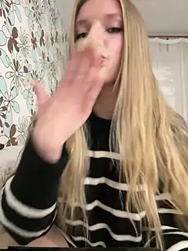 adel_secret – Kamerová šou