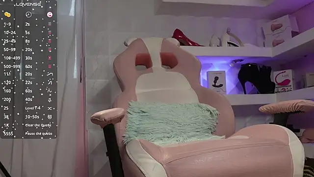 Mara-Bellaのウェブカメラショー