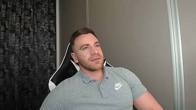 Thori92 Chat XXX live