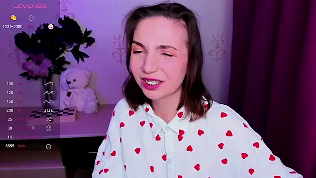 KindHazelHere_'s Live XXX Chat