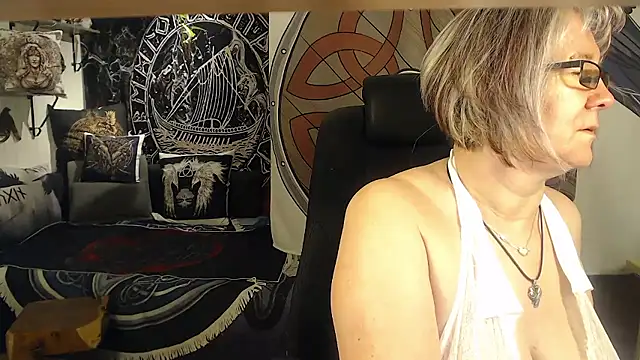 TittenMichelle's Live XXX Chat