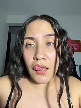 Chat +18 de Melody_Spencer26 ao vivo