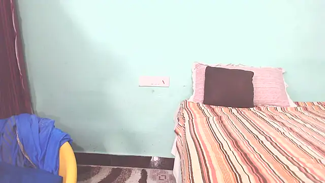 shrutitelugu69's Live XXX Chat