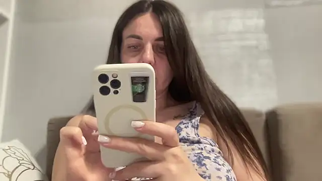 Darsy_Rox's Live XXX Chat