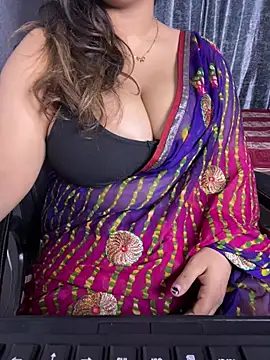 Ritu-Babe's Live XXX Chat