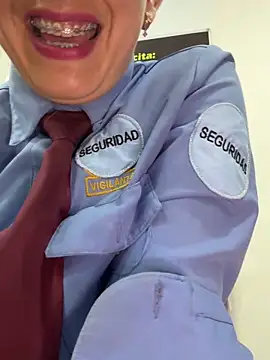 Megan-01-: διαδικτυακό σόου στην κάμερα