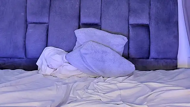 Pertunjukan Kamera Web big_bearr