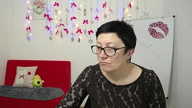 EmilyL0ve – Live XXX-chat