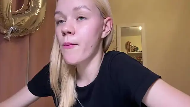 MiaCashe's Live XXX Chat