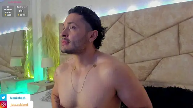 JossAcklandのライブXXXチャット