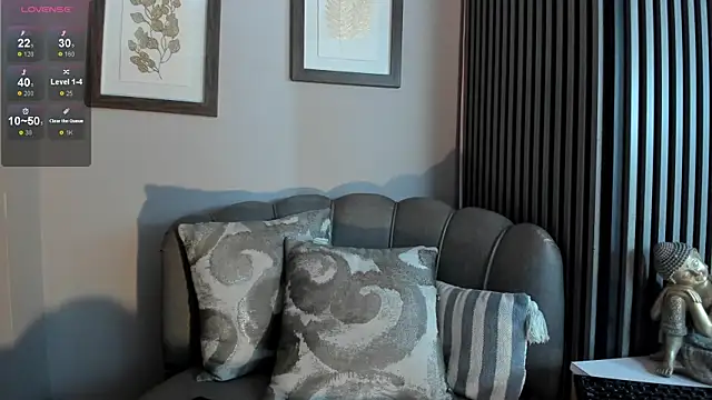 Chat XXX en directo de Ariana_collinss