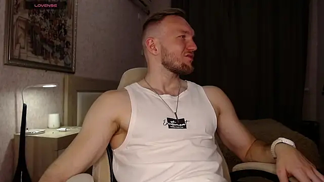 Toress1のライブXXXチャット