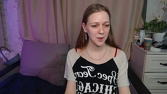 XXX chat uživo modela Adeline_Maxwell