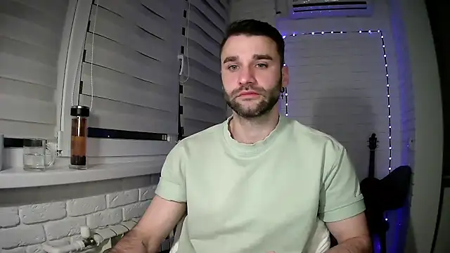 DaddySlava 网络视讯表演