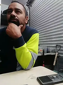 OMARMEX1のライブXXXチャット