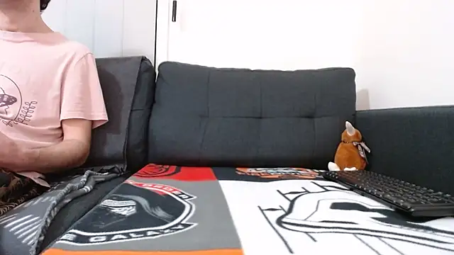 lilchristian@xh Show Webcam